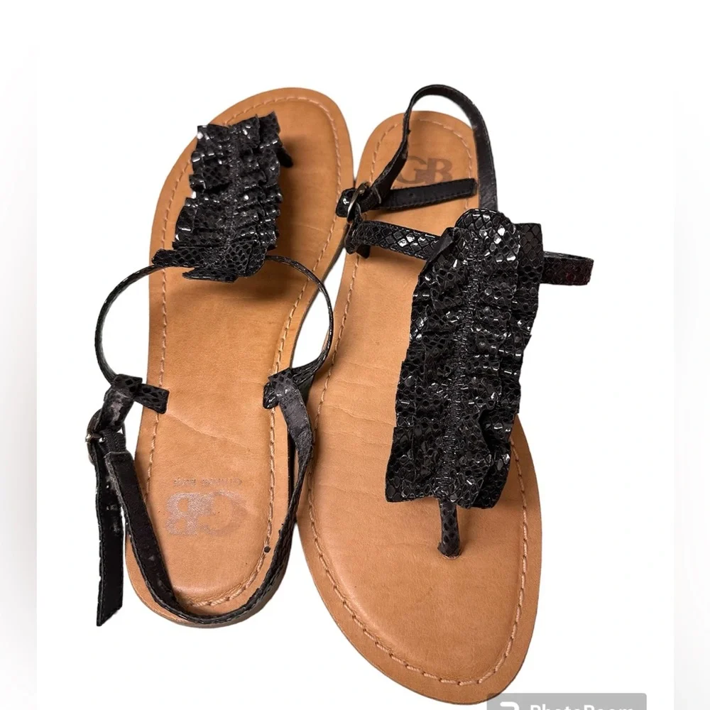Gianni Bini ruffle black strap flat sandals